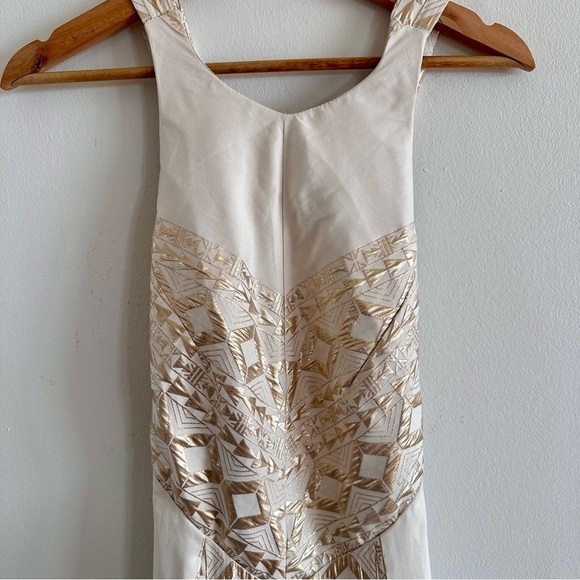 LACE The Label Twist-Back Metallic Gold Geometric Jacquard Maxi Dres XS - Picture 5 of 9